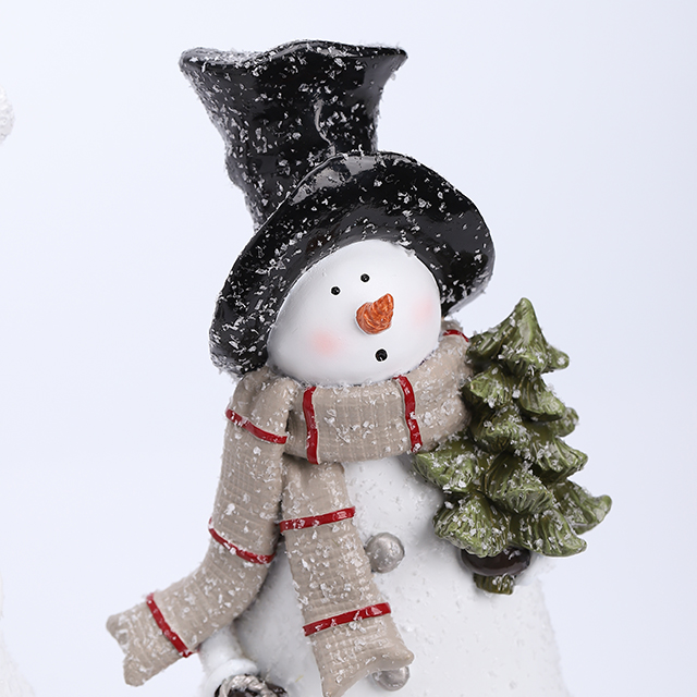 2/A Polyresin Christmas Snowman